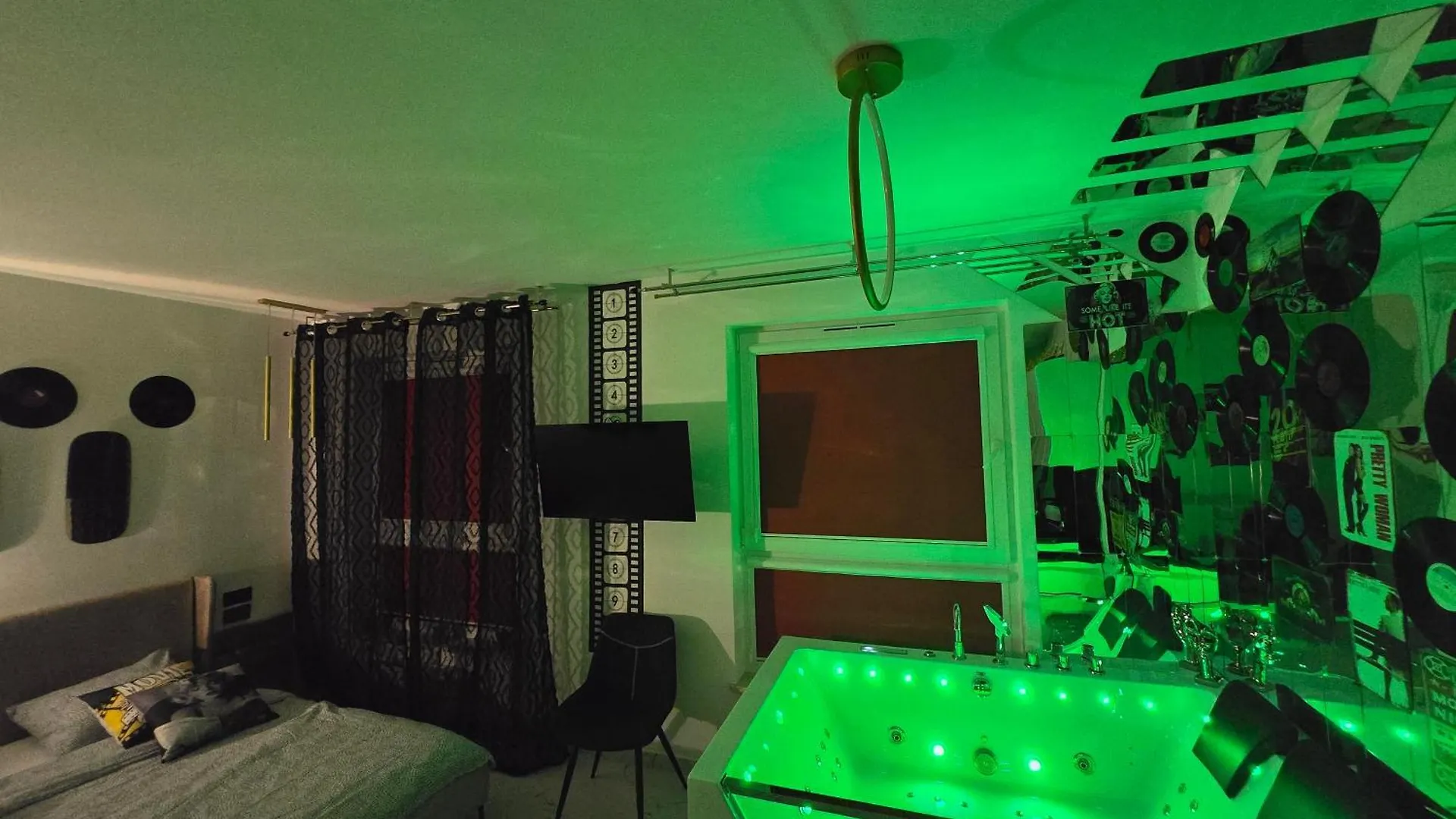 Gdansk By The Sea - Prestige Home Spa Apartments With A Luxurious Jacuzzi, Sauna And An Exclusive Massage Chair Available In One Of The Apartments!